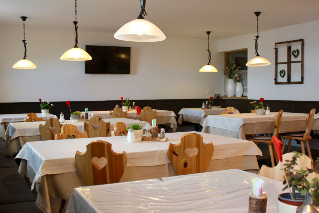 Gasthaus-Oberkirn-Stube-1