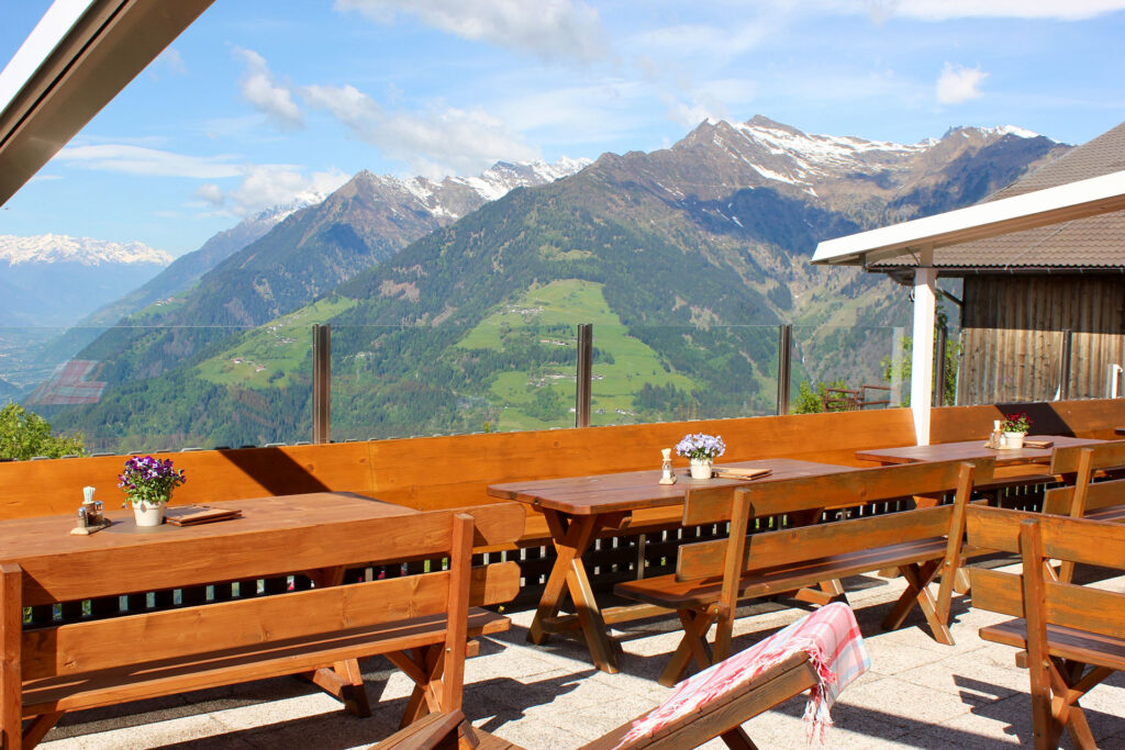 Gasthaus-Oberkirn-Terrasse-10