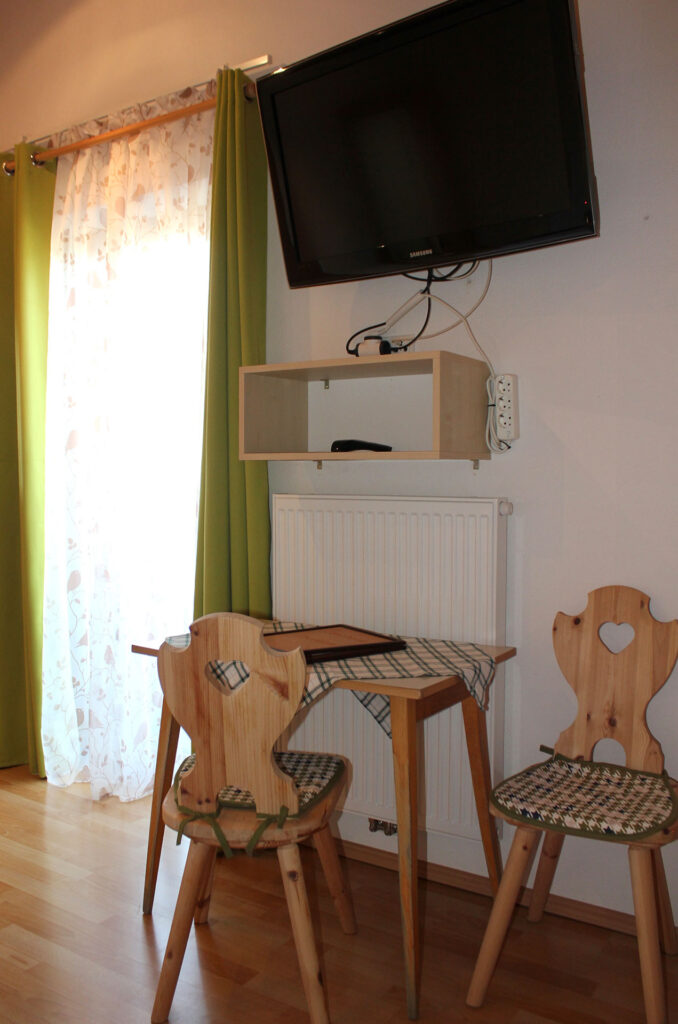 Gasthaus-Oberkirn-Zimmer5-16
